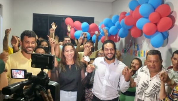 Em meio a suposto boicote, Agir lança David Hall ao Governo e Dimas Sandas ao Senado